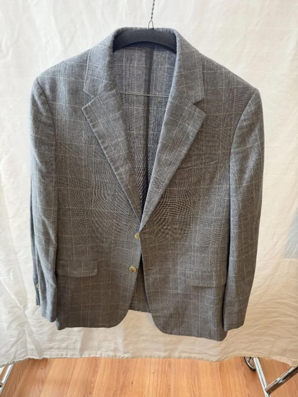 Banana Republic Men's Two-Piece Suit in Grey